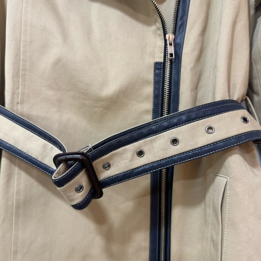 L'Agence Women’s Trench Coat Beige Cotton Collared With Belt Size 4 $700 - Picture 9 of 11